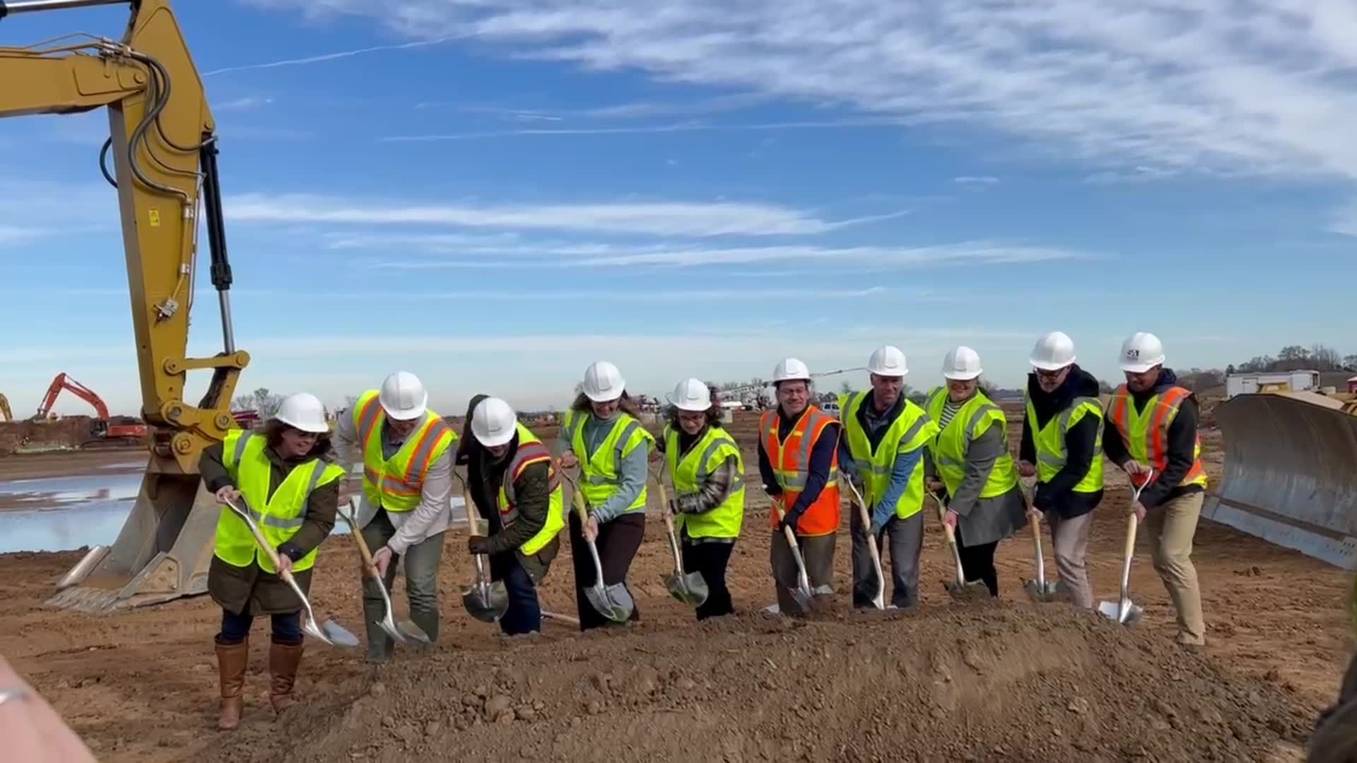Amazon breaks ground in Cottage Grove